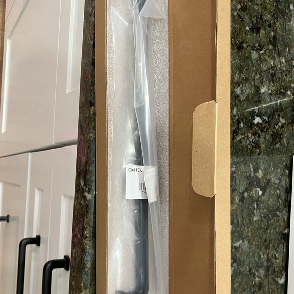 NWT Emtek Westridge Cabinet Pull - Picture 5 of 6